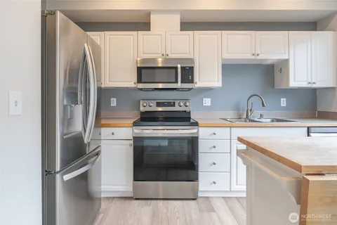 $409,950 | 13400 Dumas Road, Unit G4, Mill Creek, WA 98012