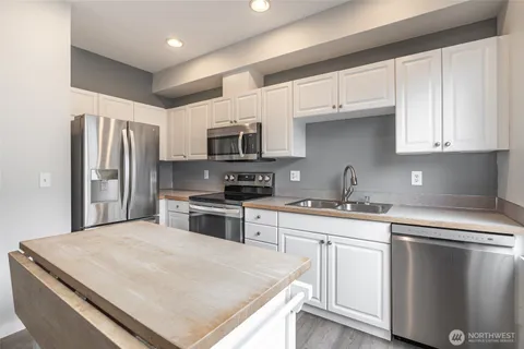 $409,950 | 13400 Dumas Road, Unit G4, Mill Creek, WA 98012