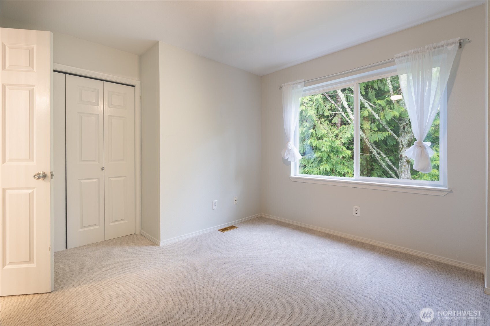 13400 Dumas Road, Unit G4 Mill Creek, WA 98012 - Photo 22 of 40