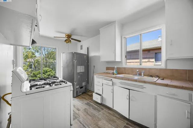 $1,085,000 | 2790 Sacramento Street, Berkeley, CA 94702