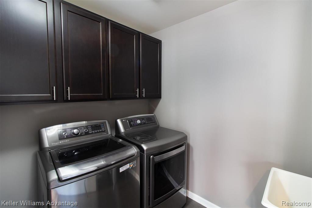 27679 Hartwick Circle Novi, MI 48374 - Photo 33 of 51