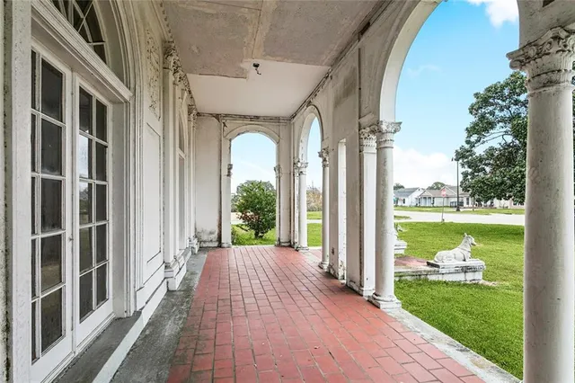 $549,900 | 800 Barataria Boulevard, Marrero, LA 70072