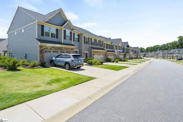 $310,680 | 509 Martin Crk Drive, Simpsonville, SC 29680