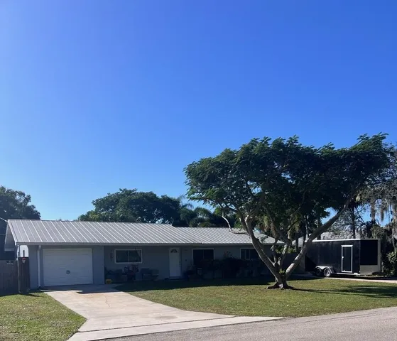 $395,000 | 1138 Southwest 33rd Street, Palm City, FL 34990