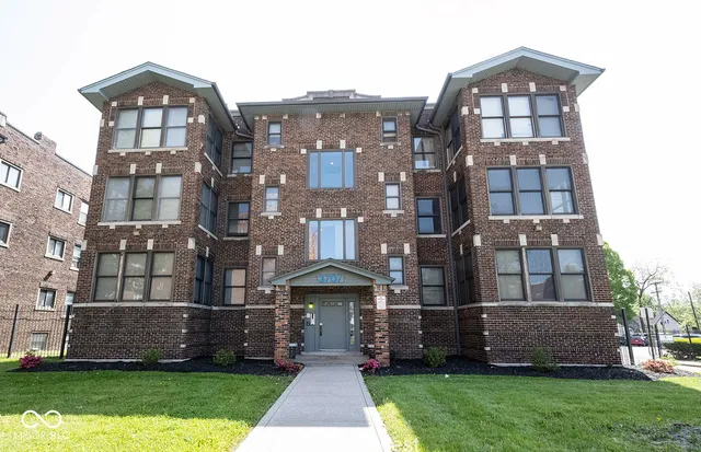 $649 | 3707 North Meridian Street, Unit 2B, Indianapolis, IN 46208