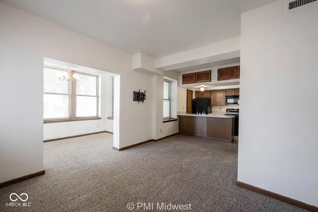 $649 | 3707 North Meridian Street, Unit 2B, Indianapolis, IN 46208