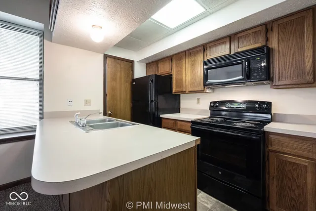 $649 | 3707 North Meridian Street, Unit 2B, Indianapolis, IN 46208