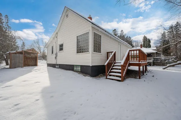 $149,900 | 208 Gunn Street, Coleraine, MN 55722