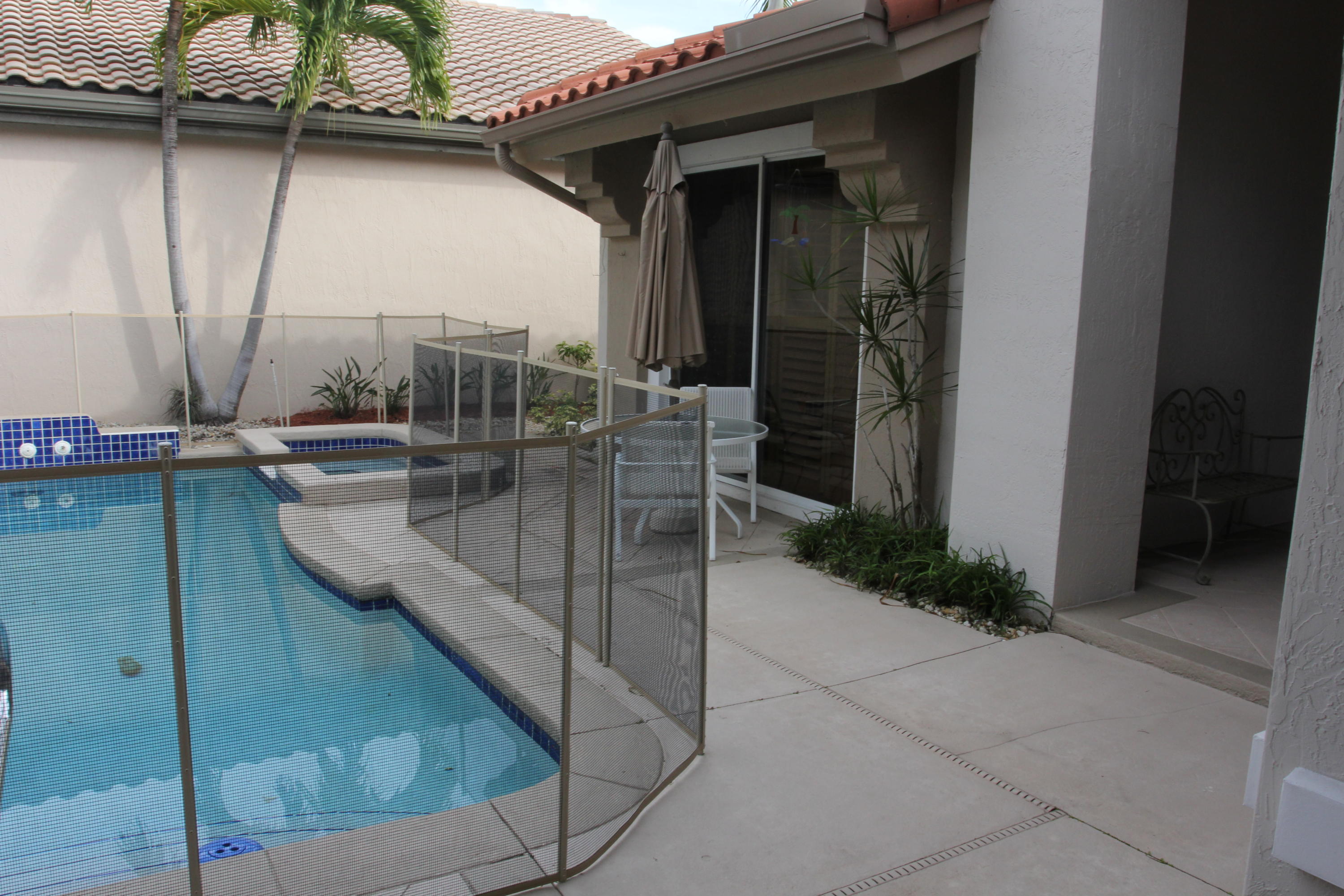 2540 Northwest 24th Street Boca Raton, FL 33434 - Photo 18 of 23 Courtyard Pool/Patio