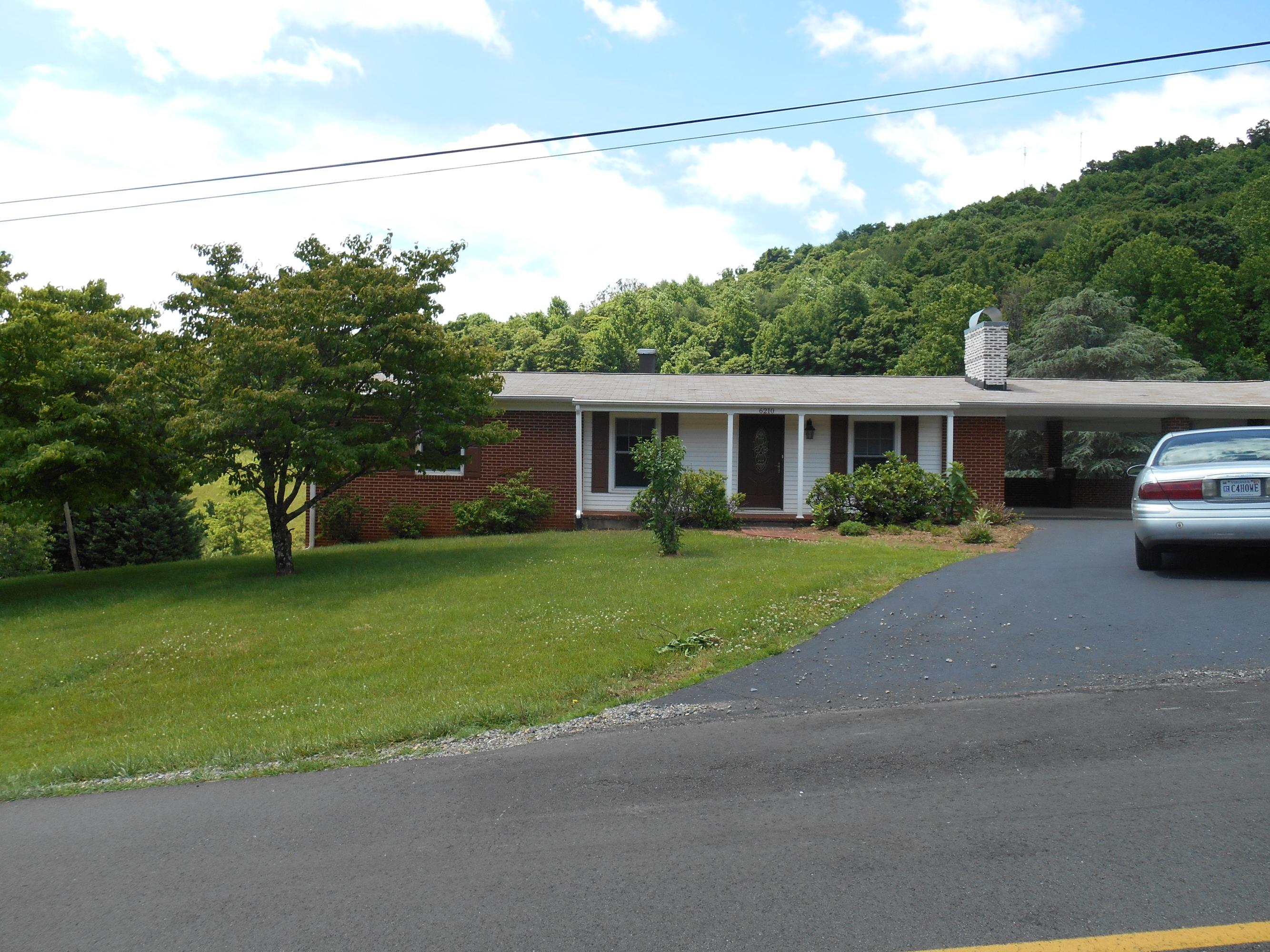 6210 Mt Chestnut Road Roanoke, VA 24018 - Photo 22 of 22 another view front of home