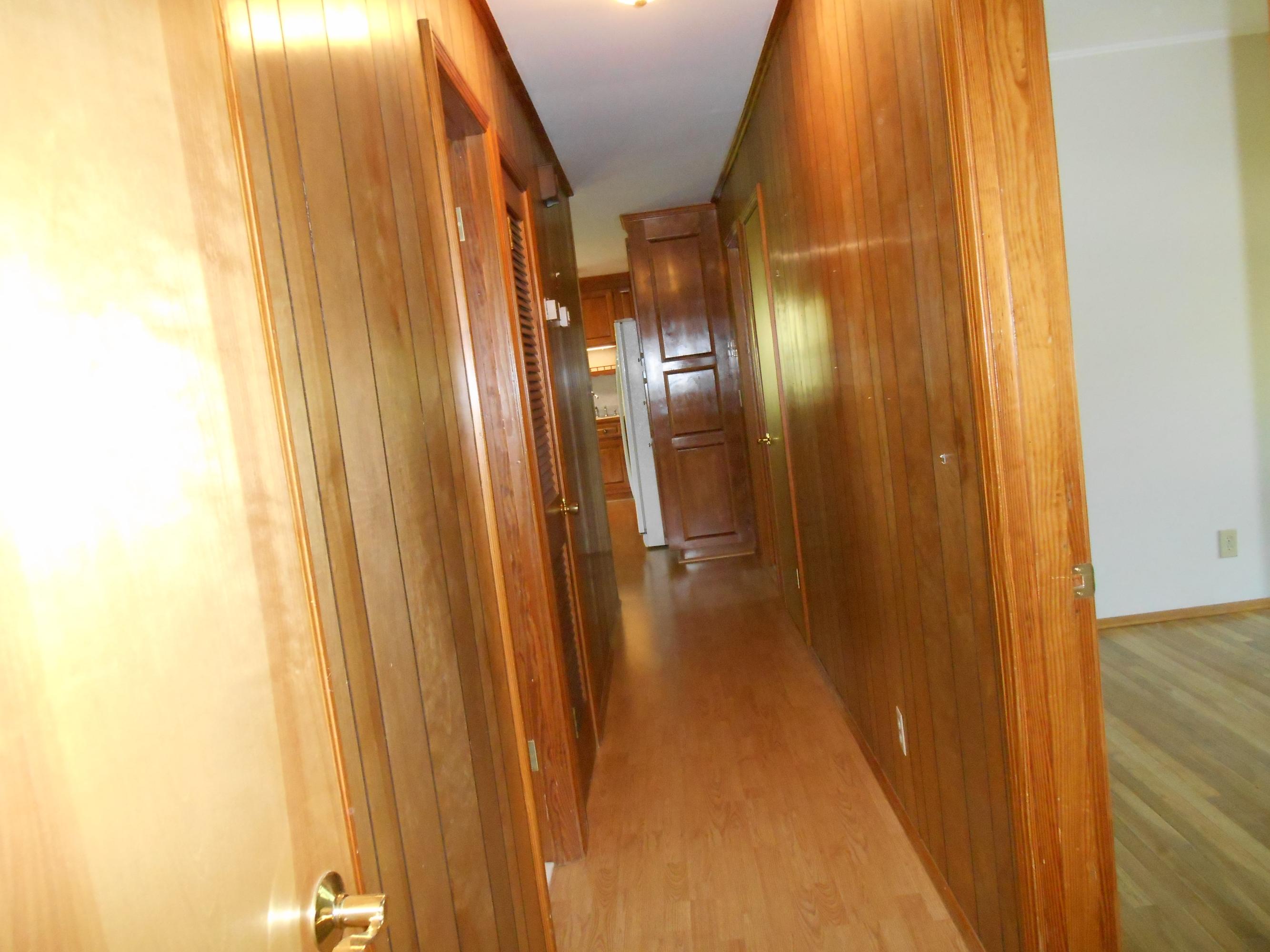6210 Mt Chestnut Road Roanoke, VA 24018 - Photo 8 of 22 Hallway to bedrooms