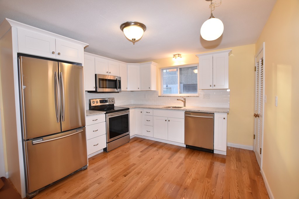 151 Overland Road, Unit 2 Waltham, MA 02451 - Photo 2 of 15 Gallery Image 2