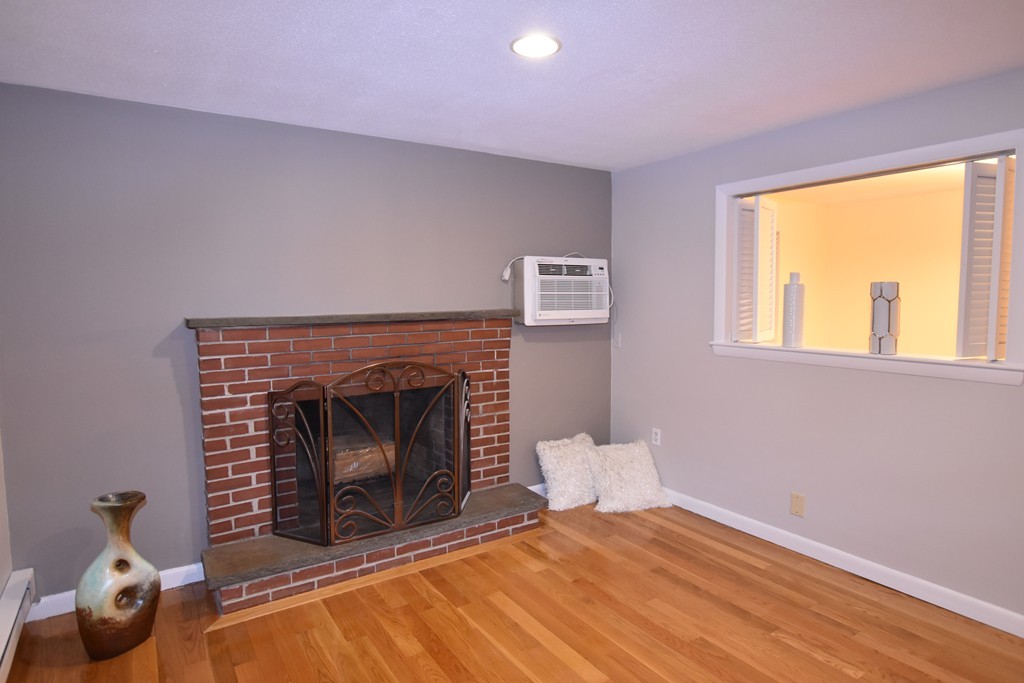 151 Overland Road, Unit 2 Waltham, MA 02451 - Photo 8 of 15 Gallery Image 8