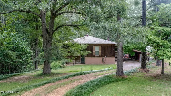 $299,900 | 19 Autumn Drive, Coldwater, MS 38618