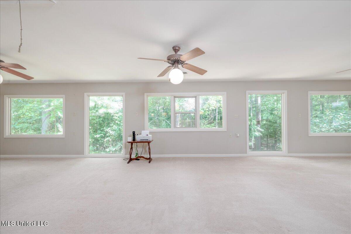19 Autumn Drive Coldwater, MS 38618 - Photo 25 of 36 25-Sun Room