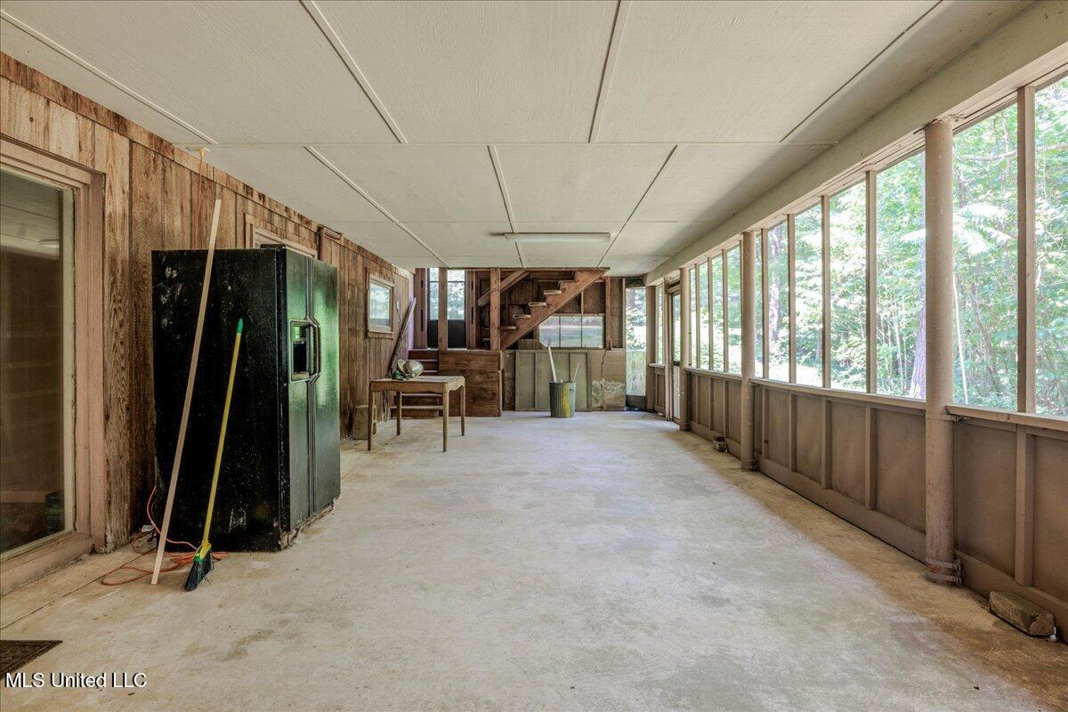 19 Autumn Drive Coldwater, MS 38618 - Photo 33 of 36 34-Screen Porch