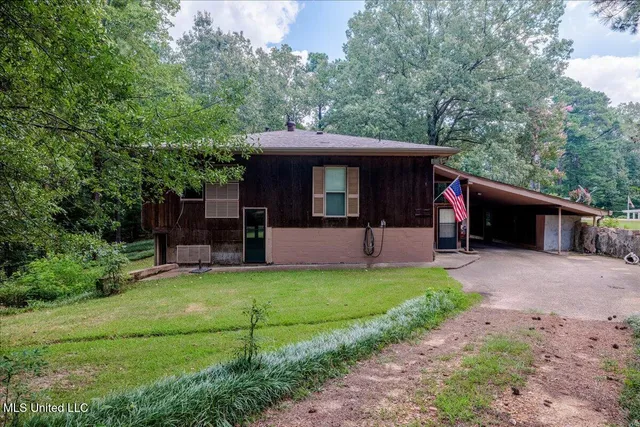 $299,900 | 19 Autumn Drive, Coldwater, MS 38618