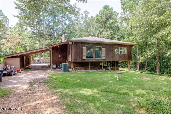 $299,900 | 19 Autumn Drive, Coldwater, MS 38618