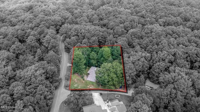 $299,900 | 19 Autumn Drive, Coldwater, MS 38618