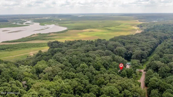 $299,900 | 19 Autumn Drive, Coldwater, MS 38618