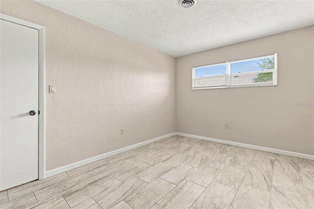 27264 Sunnybrook Road Punta Gorda, FL 33983 - Photo 17 of 49 Gallery Image 17