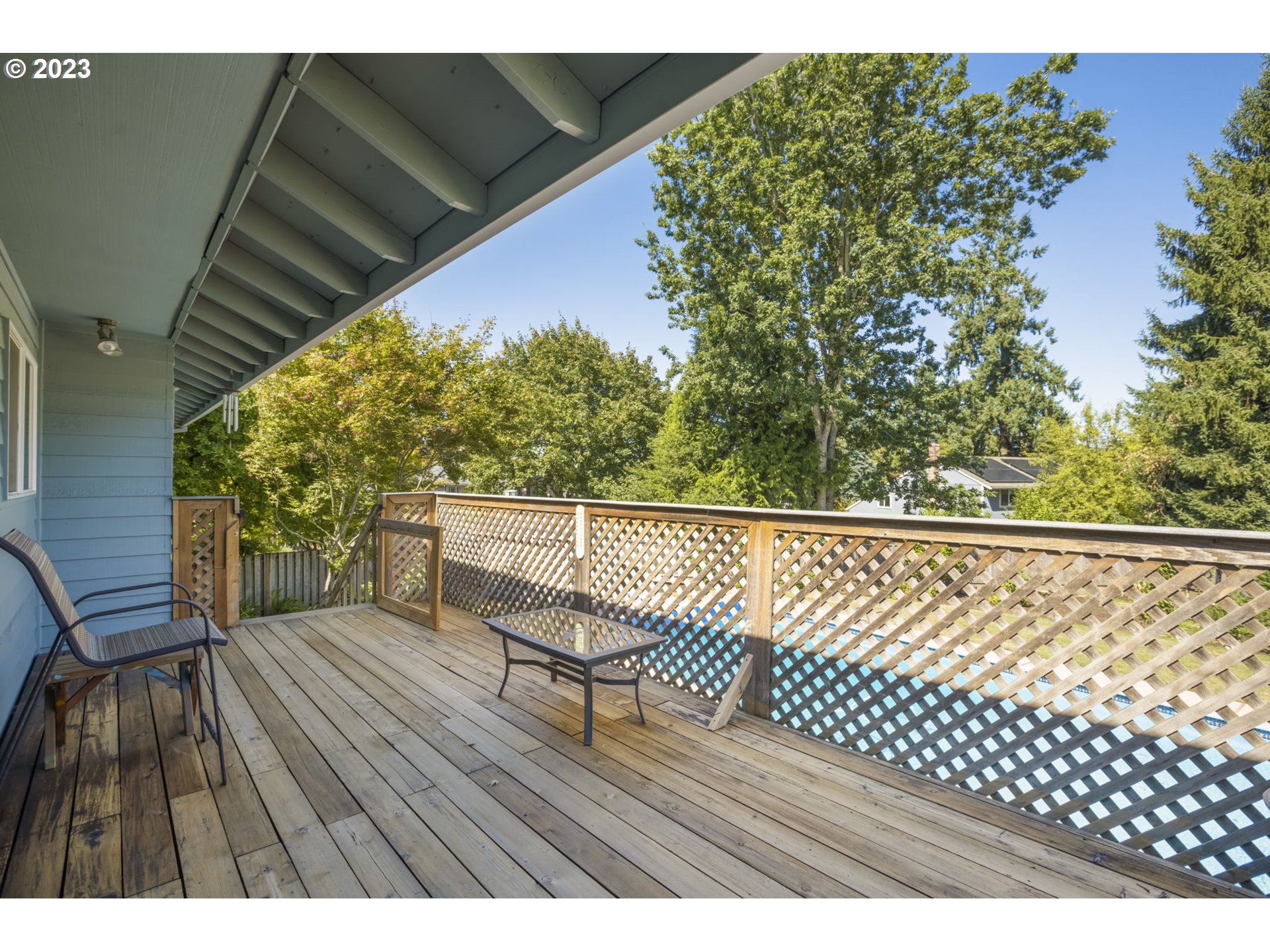 8525 Southwest Modoc Court Tualatin, OR 97062 - Photo 17 of 33 Deck