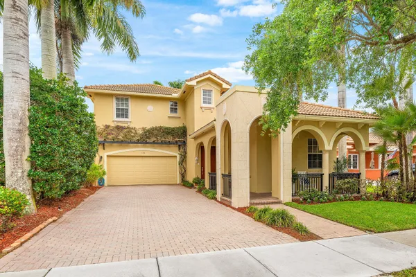 $1,075,000 | 123 Via Castilla, Jupiter, FL 33458
