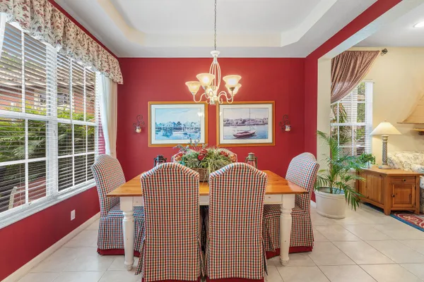 $1,075,000 | 123 Via Castilla, Jupiter, FL 33458