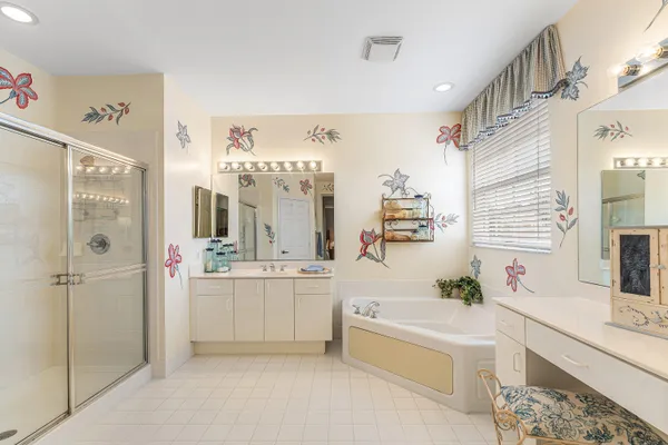 $1,075,000 | 123 Via Castilla, Jupiter, FL 33458