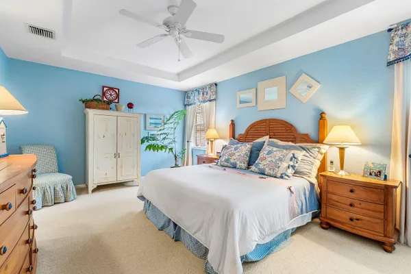 $1,075,000 | 123 Via Castilla, Jupiter, FL 33458