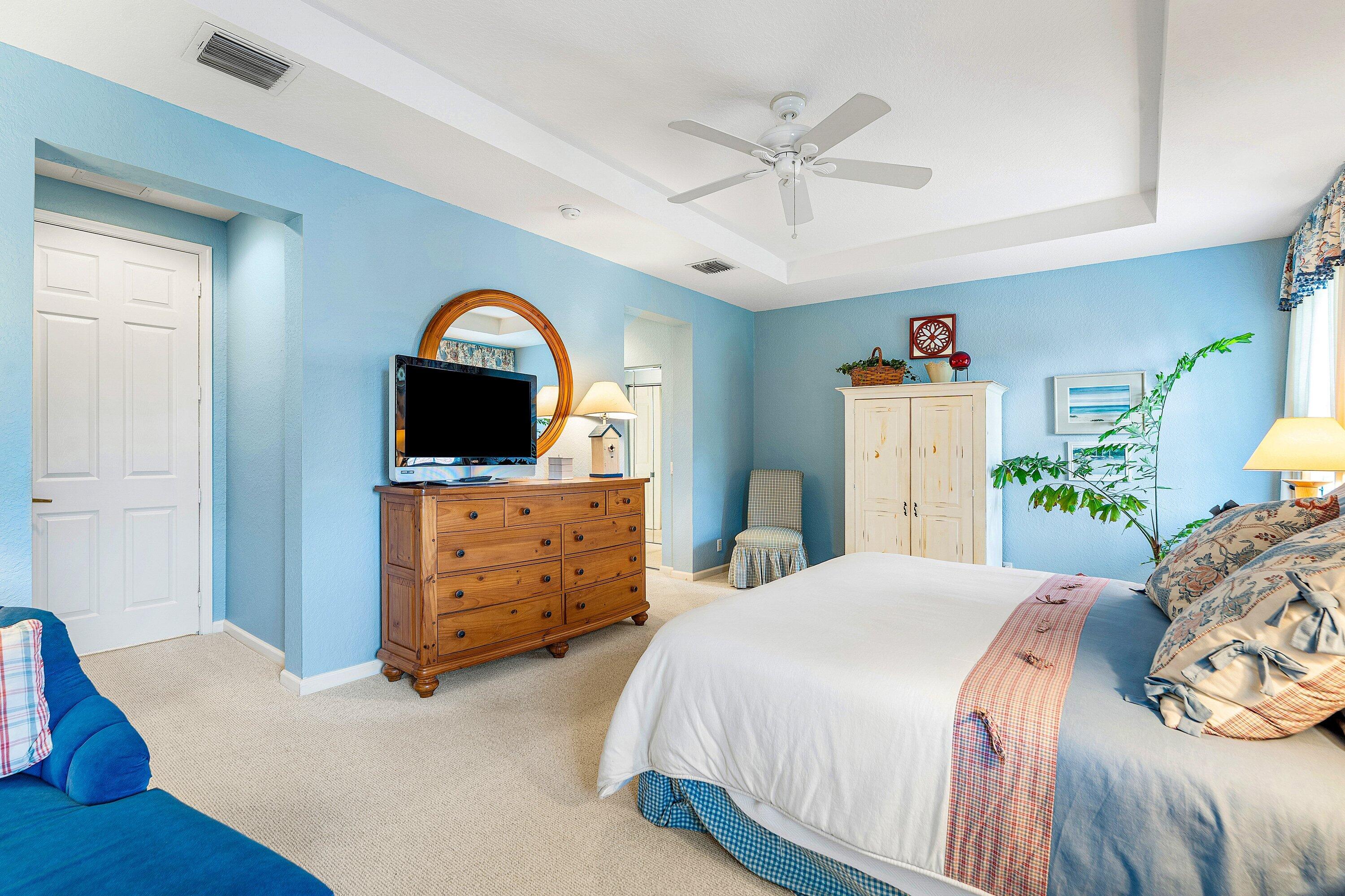 123 Via Castilla Jupiter, FL 33458 - Photo 33 of 59 033-123ViaCastilla-Jupiter-FL-33458-SMAL