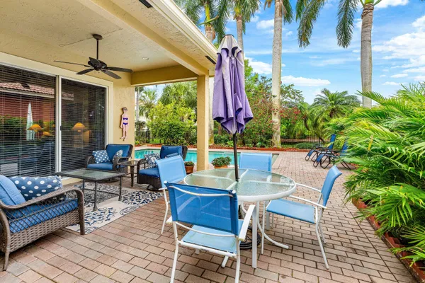 $1,075,000 | 123 Via Castilla, Jupiter, FL 33458