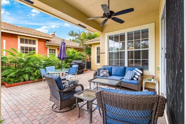 $1,075,000 | 123 Via Castilla, Jupiter, FL 33458