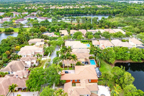 $1,075,000 | 123 Via Castilla, Jupiter, FL 33458