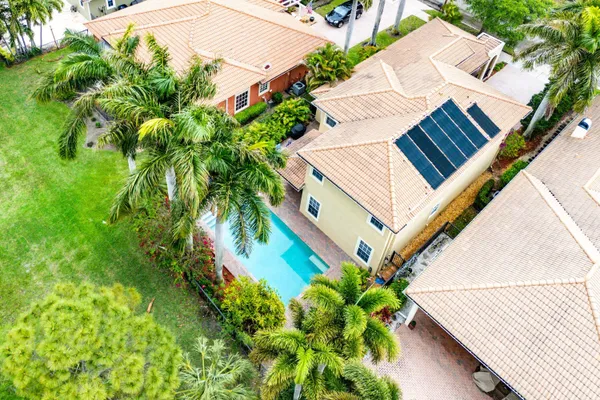 $1,075,000 | 123 Via Castilla, Jupiter, FL 33458