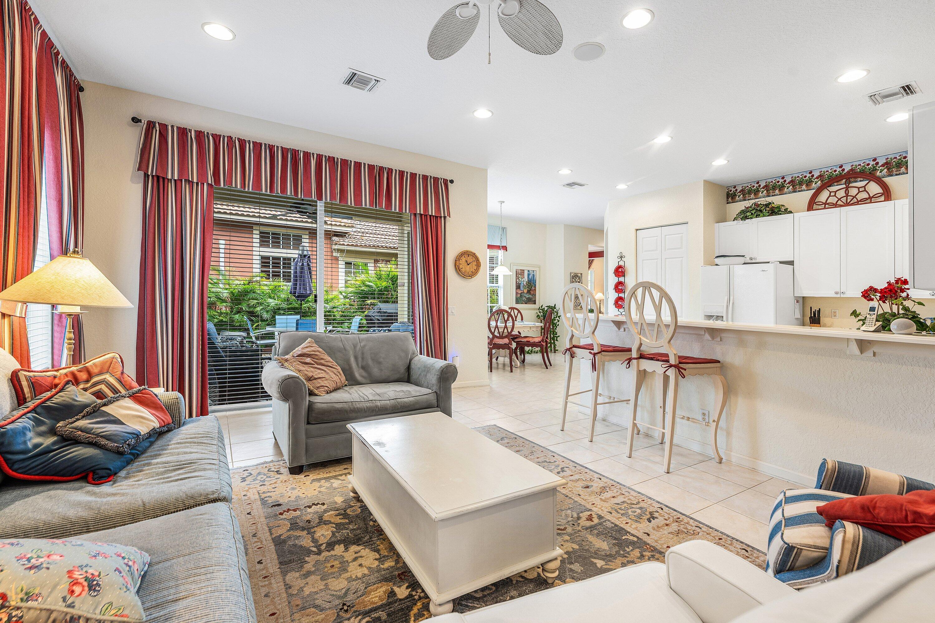 123 Via Castilla Jupiter, FL 33458 - Photo 10 of 59 010-123ViaCastilla-Jupiter-FL-33458-SMAL