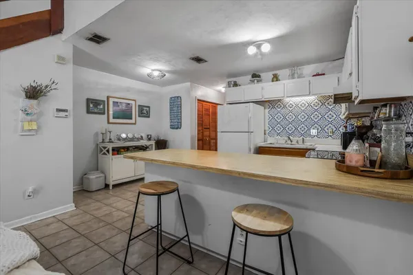 $159,000 | 1055 Ocala Road, Tallahassee, FL 32304