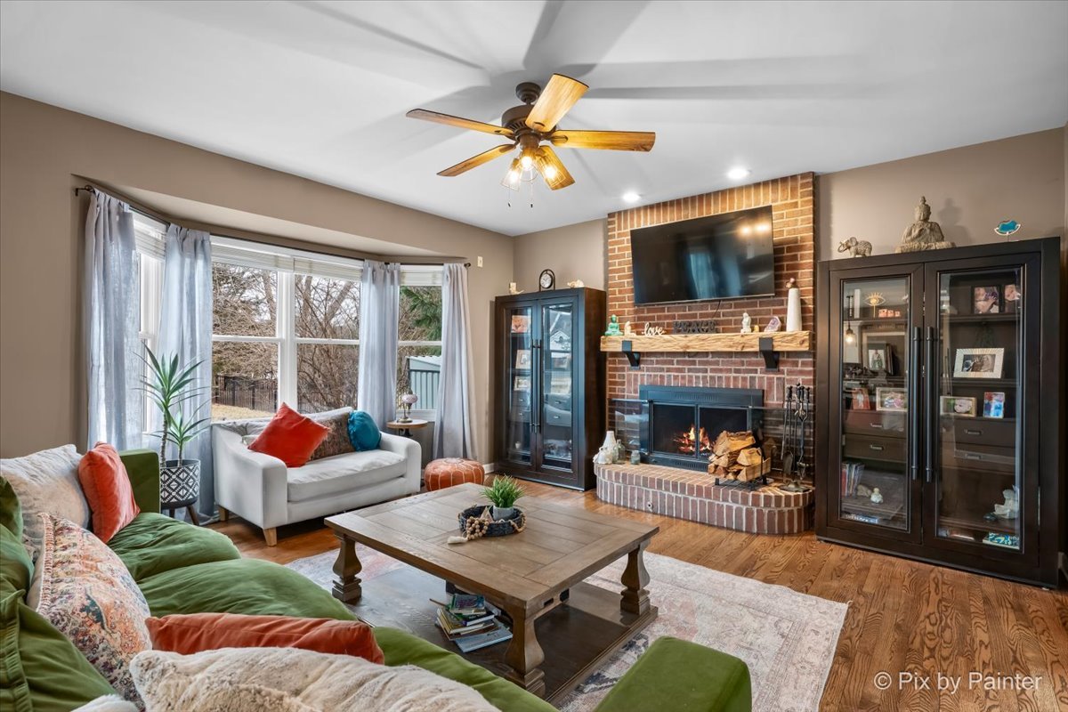 39W901 Carl Sandburg Road St. Charles, IL 60175 - Photo 10 of 66