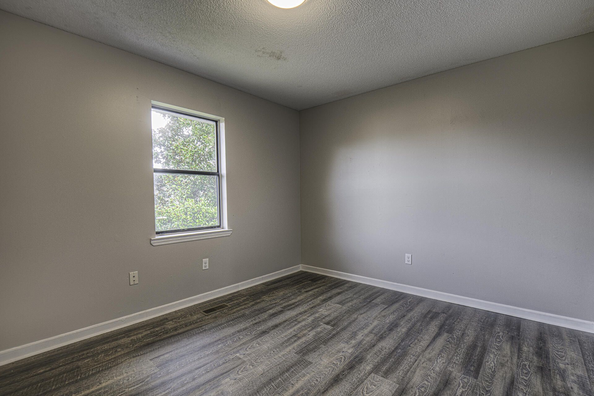 901 Hawthorne Street Chattanooga, TN 37406 - Photo 16 of 28 KHP18 (6)