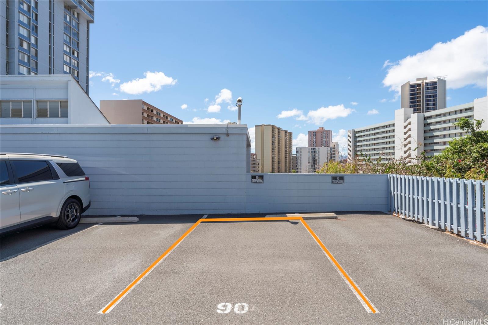 3045 Ala Napuaa Place, Unit 710 Honolulu, HI 96818 - Photo 21 of 25 a view of building with city view