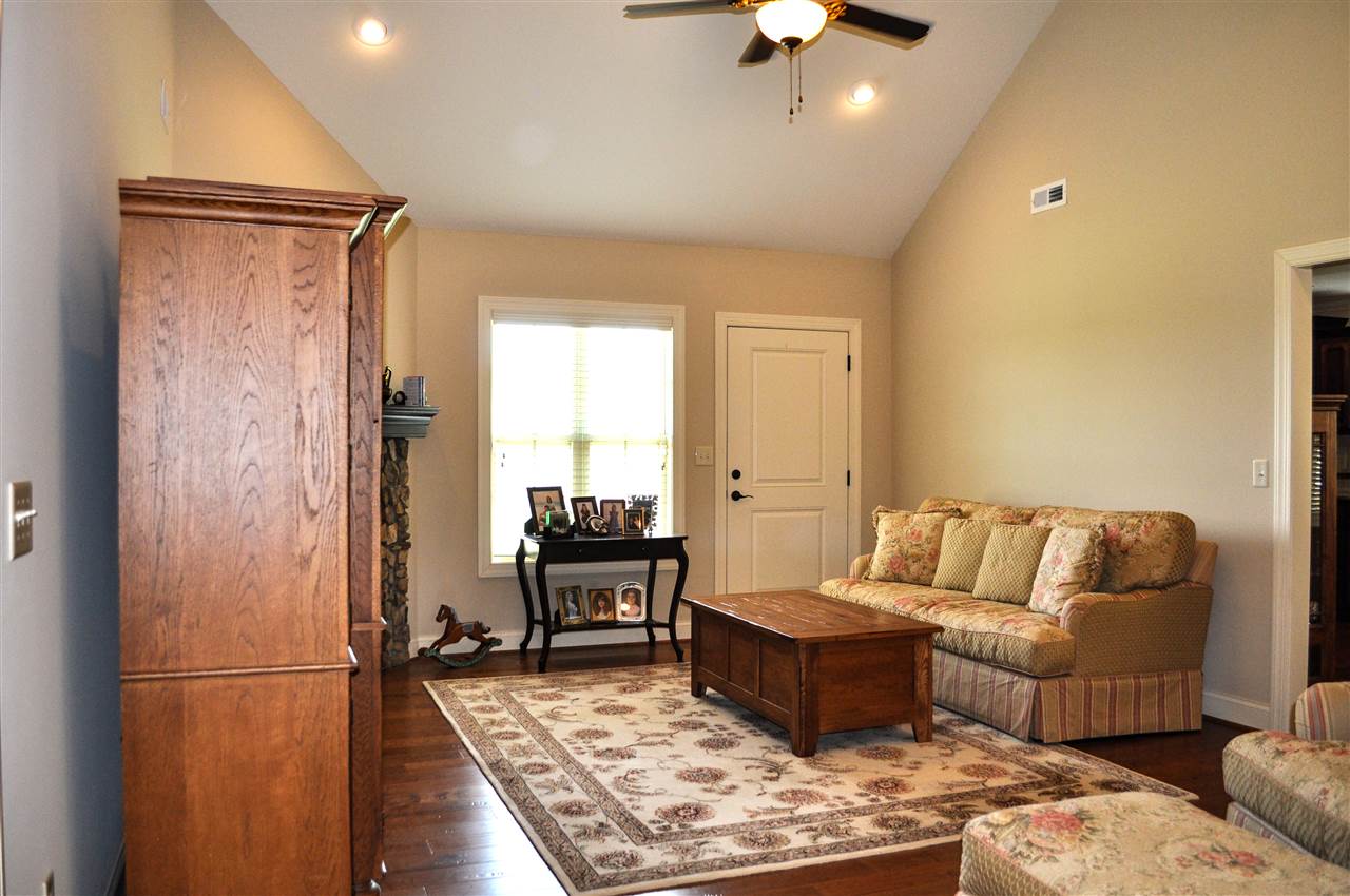 180 Gettys Farm Road Gaffney, SC 29341 - Photo 2 of 22 Gallery Image 2
