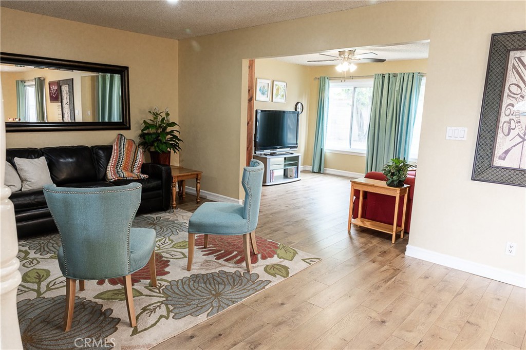 2454 Invar Court Simi Valley, CA 93065 - Photo 13 of 42 Living Room