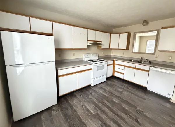 $179,900 | 1377 West Allen Street, Unit E5 E5, Bloomington, IN 47403