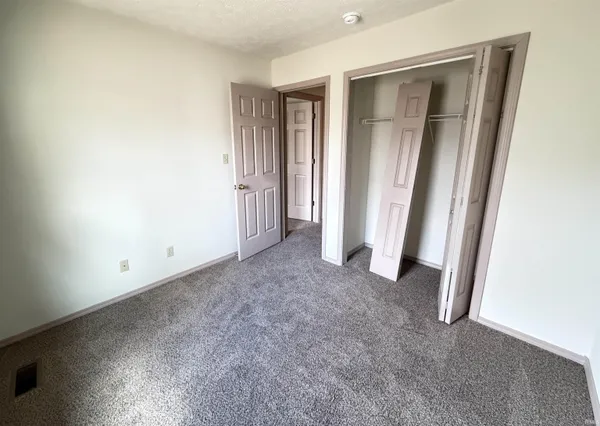 $179,900 | 1377 West Allen Street, Unit E5 E5, Bloomington, IN 47403