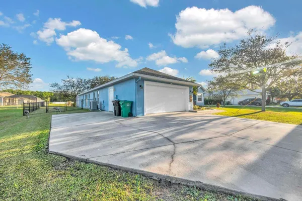 $4,300 | 5464 Northwest Milner Drive, Port St. Lucie, FL 34983