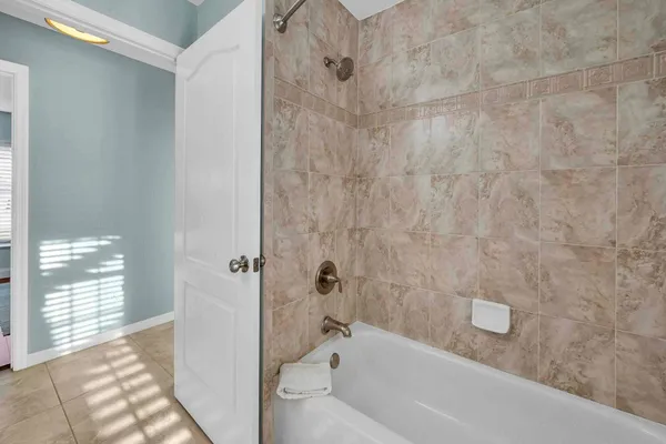 $4,300 | 5464 Northwest Milner Drive, Port St. Lucie, FL 34983