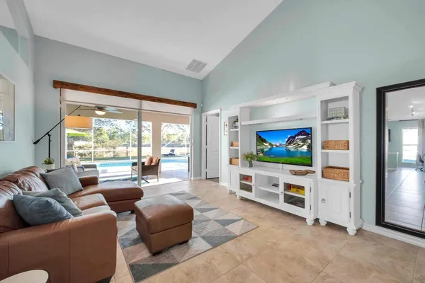 $4,300 | 5464 Northwest Milner Drive, Port St. Lucie, FL 34983