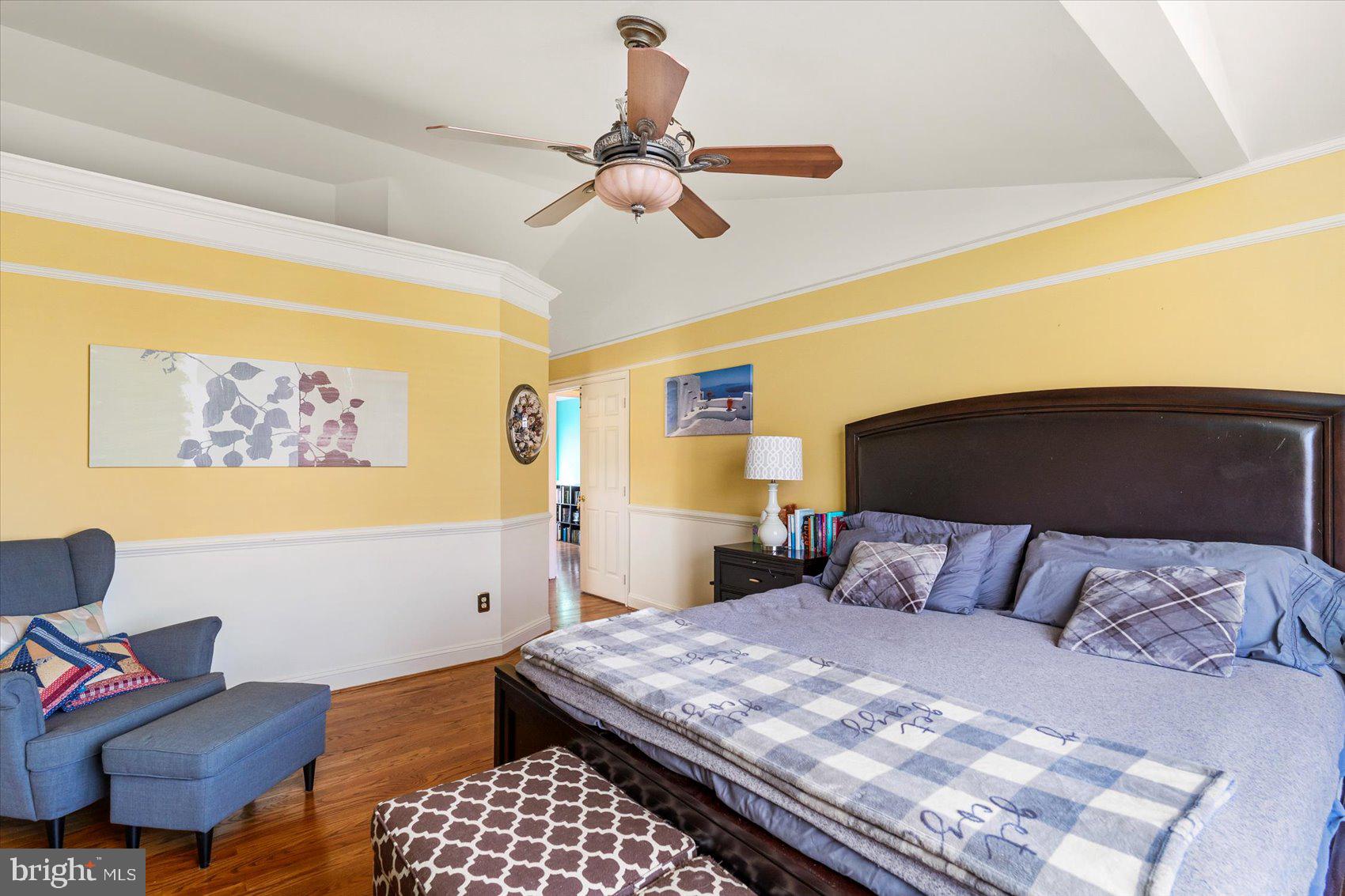 409 Oak Grove Road Linthicum Heights, MD 21090 - Photo 4 of 53 Master bedroom with vaulted ceilings.