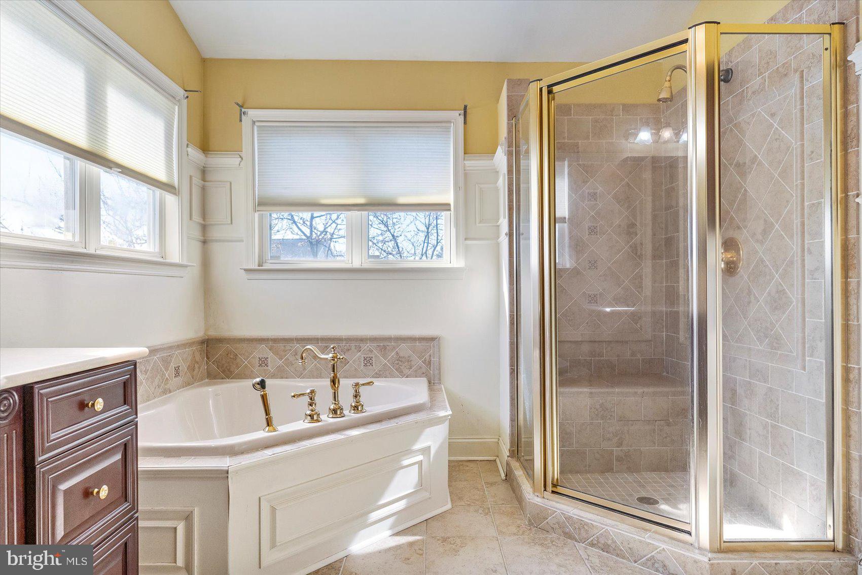 409 Oak Grove Road Linthicum Heights, MD 21090 - Photo 5 of 53 En suite master bathroom