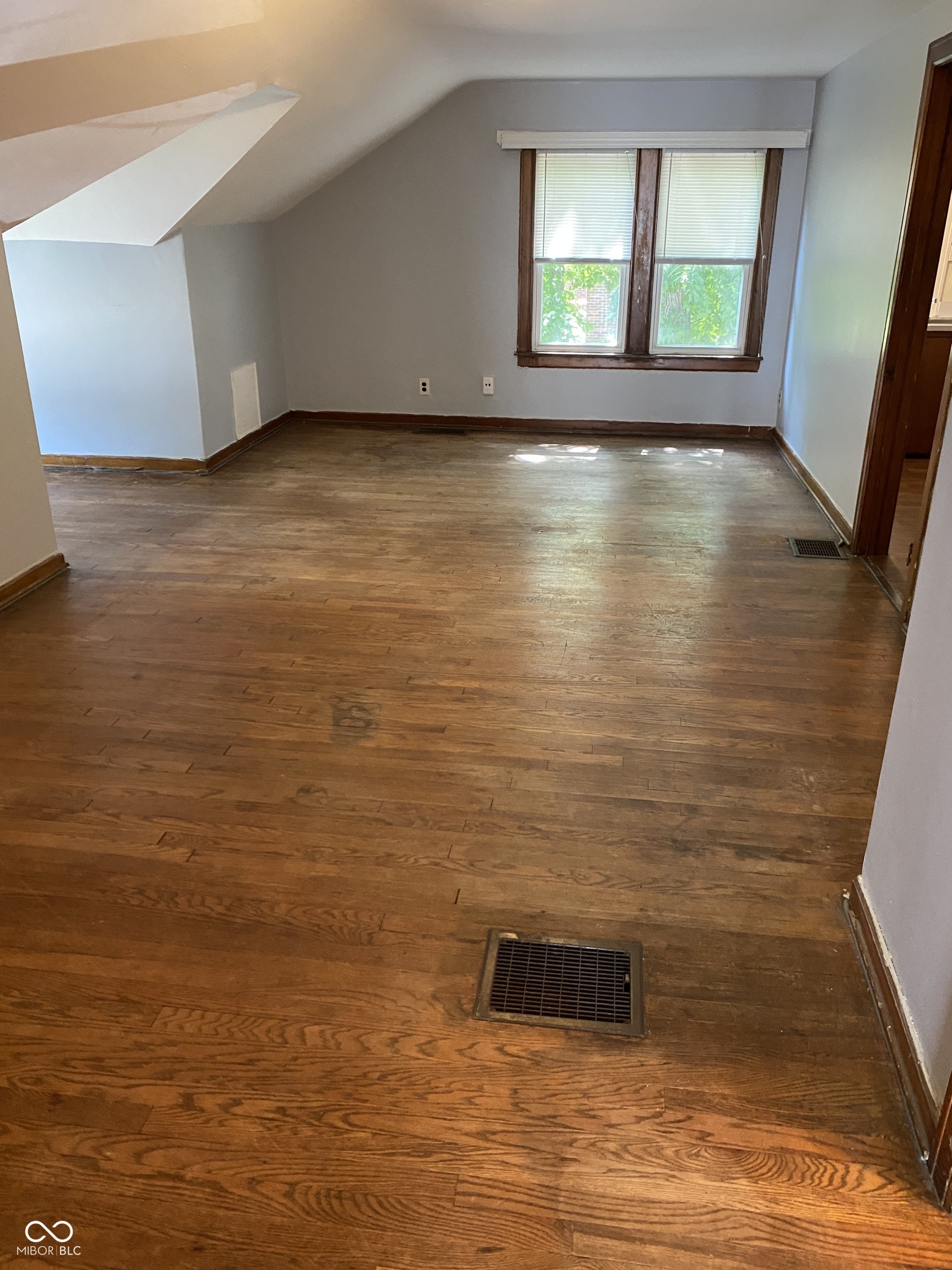 309.5 Central Avenue Anderson, IN 46016 - Photo 3 of 10